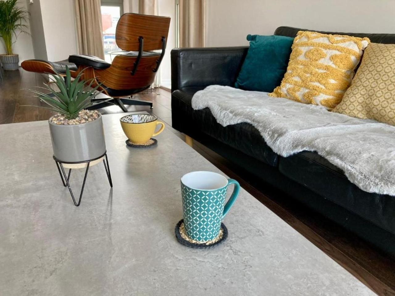 Hamilton Road Apartment