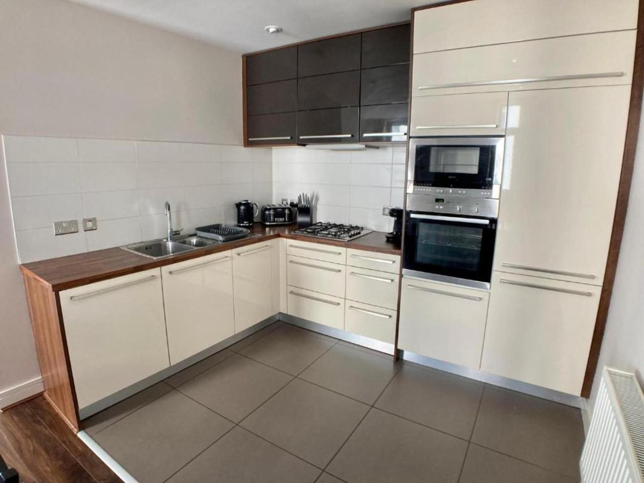 Apartment Hamilton Road *